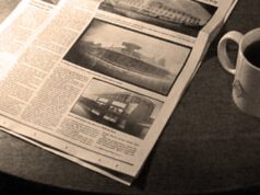 Koran Minggu | Senapan Kertas Batu