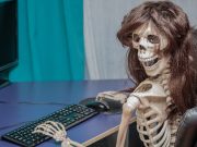 Anda tidak dapat menyerahkan simpanan Steam Anda kepada orang lain sesuai keinginan Anda