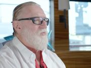 Valve harus mengatasi swastika dan kebencian lainnya di Steam, tulis senator AS dalam suratnya kepada Gabe Newell