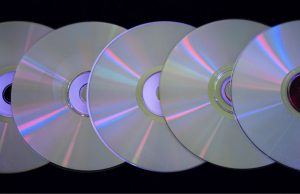 ‘Kode Anda secara fisik menjadi milik Anda, selamanya. Sampai Anda kehilangannya, mari kita menjadi nyata’: Github, yang mengincar tujuan Sony sendiri, menawarkan CD-ROM kode Anda selama beberapa hari