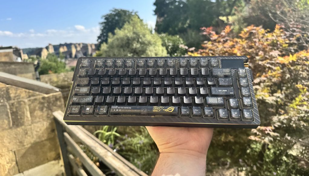 Ulasan Asus ROG Azoth Extreme Edisi 20